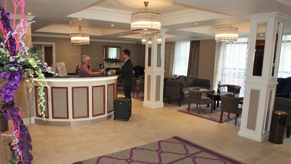 The Royal Hotel Cookstown Dış mekan fotoğraf