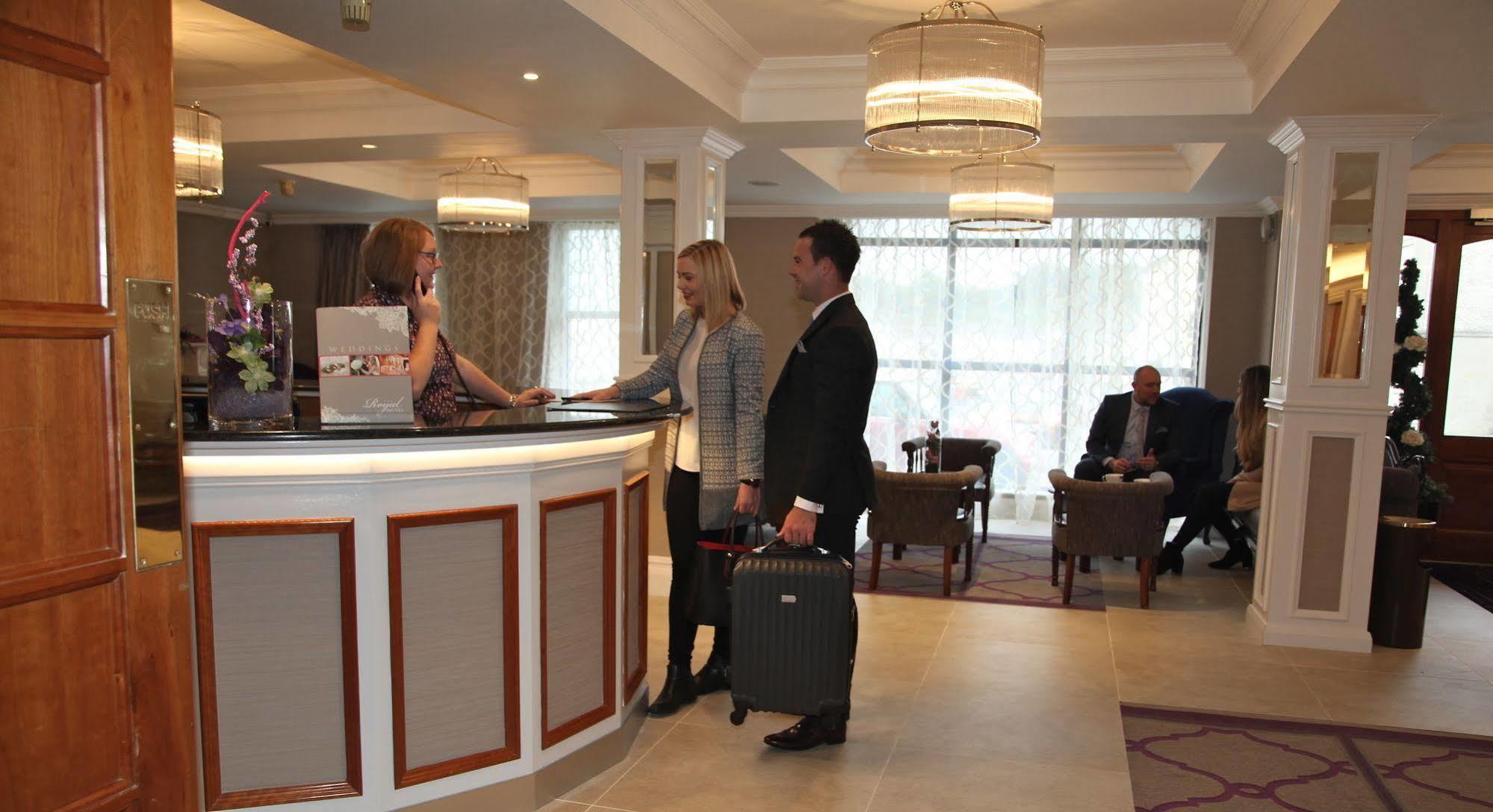 The Royal Hotel Cookstown Dış mekan fotoğraf